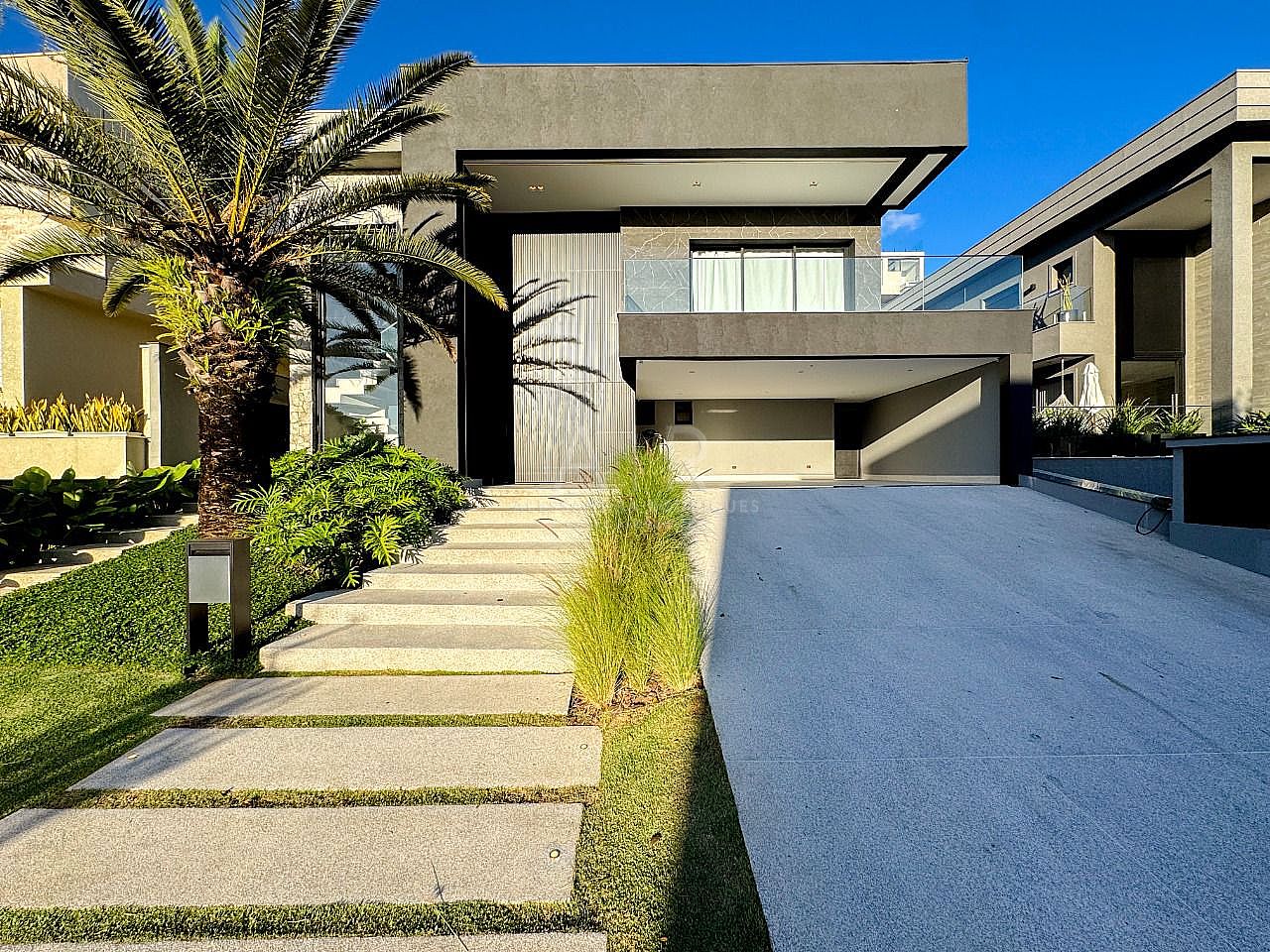 Casa Santana de Parnaba  Alphaville  Gnesis 2